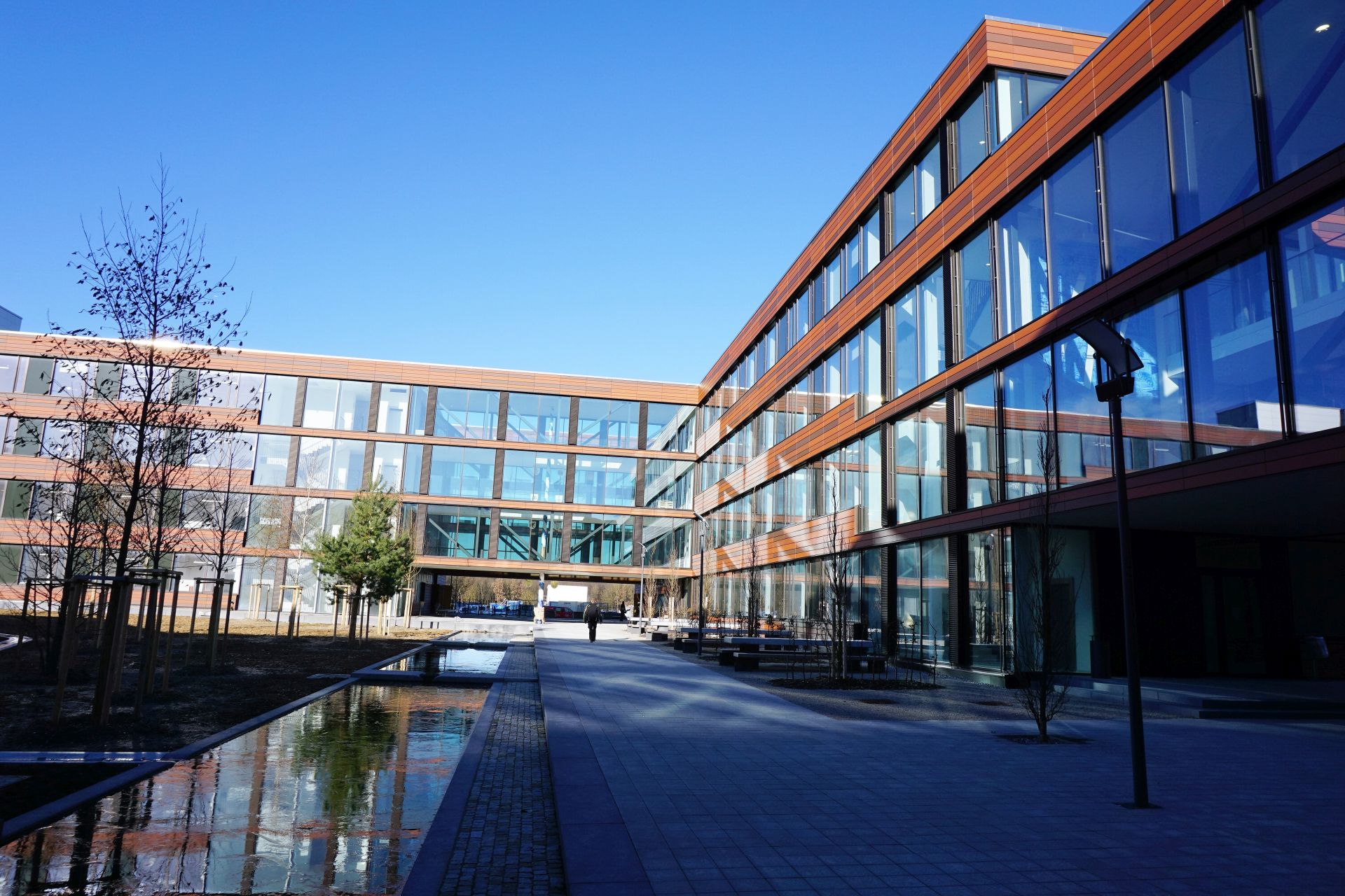 Biomedizinisches Zentrum - elcon Elektrotechnik Consult GmbH